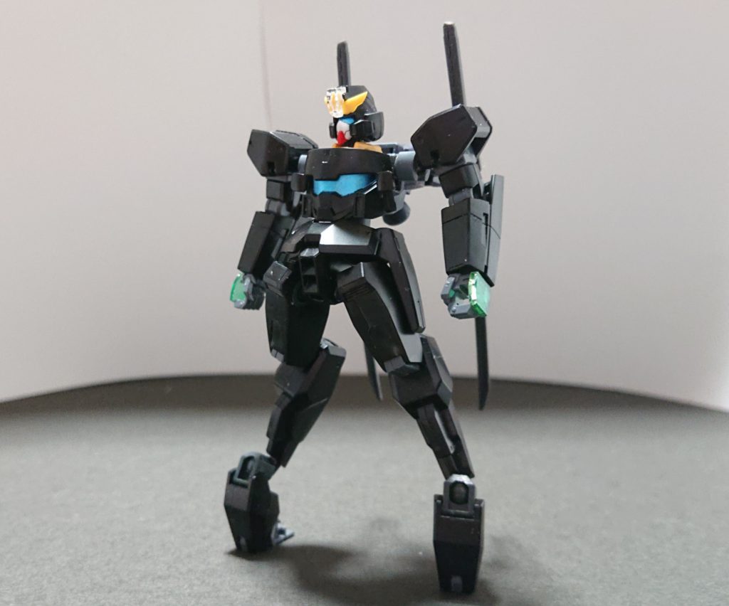 レグⅡ近接仕様。日本刀型カーボンブレードを使用する。