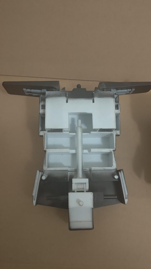 HGサイコガンダムを箱組して大きくしただけですよ。