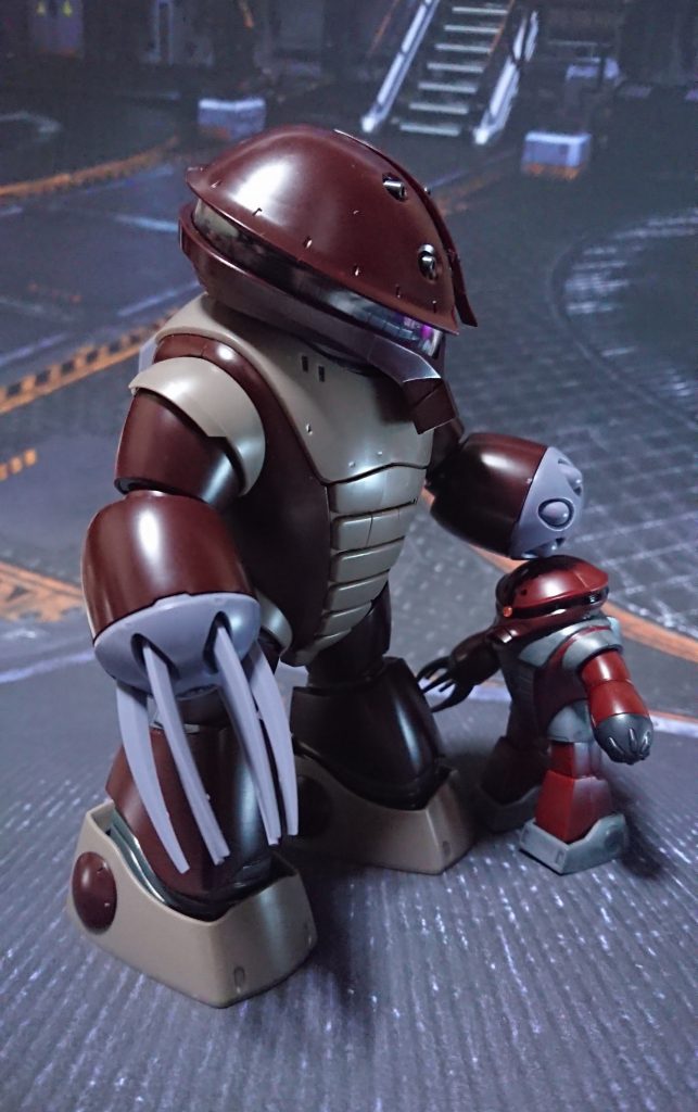 スケール表記上は2倍のサイズのHGUCアッガイと。