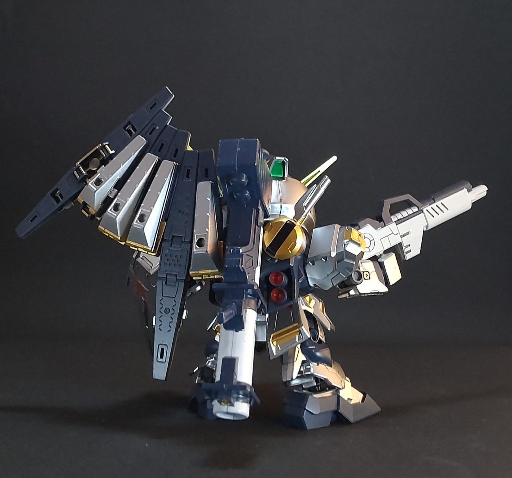 SD νガンダム–4枚目/制作者：三代目和菓子屋