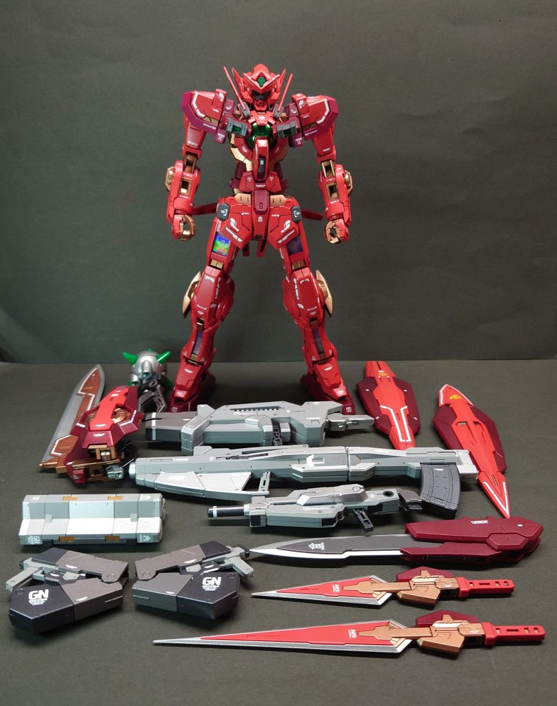 武器が豊富な為、制作時間が本体と同じくらいかかってしまいましたが、並べてみると圧巻で満足しています。