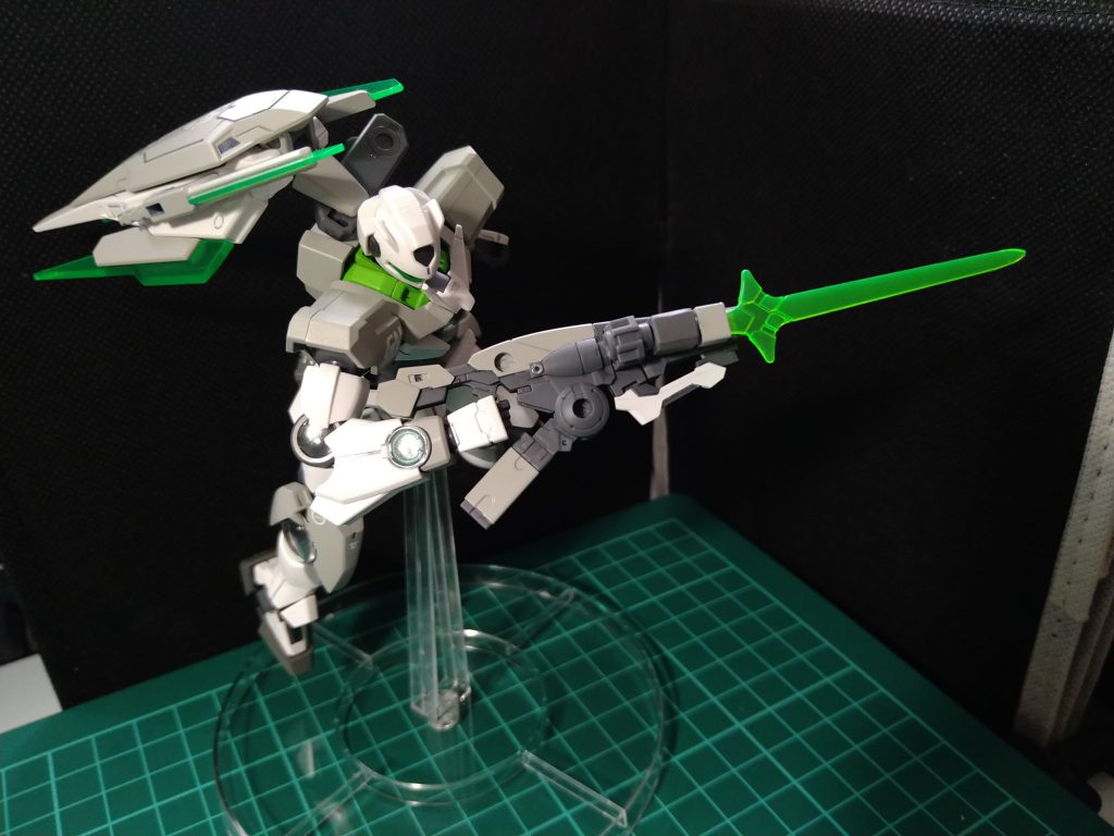 ライフル口の横からビーム刃が出る設定です