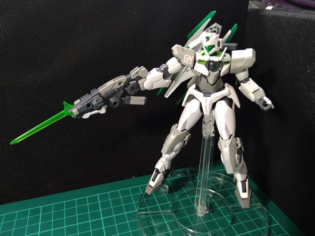 ジムっぽい顔にしたかったのでGNアーチャーの頭部を拝借しました!（フェイスカバーの色が合っててよかった(• ▽ •;)）