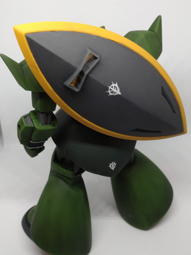 シールドにはジオンマーク