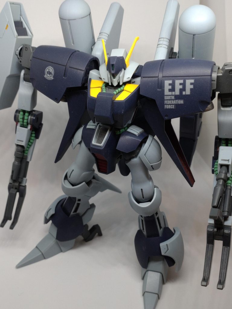 クローの肉抜き穴も埋めてありました。