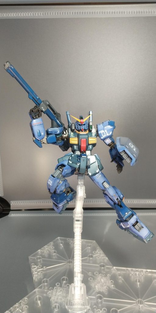 RGなのでポージングがかなり自由に出来ます。