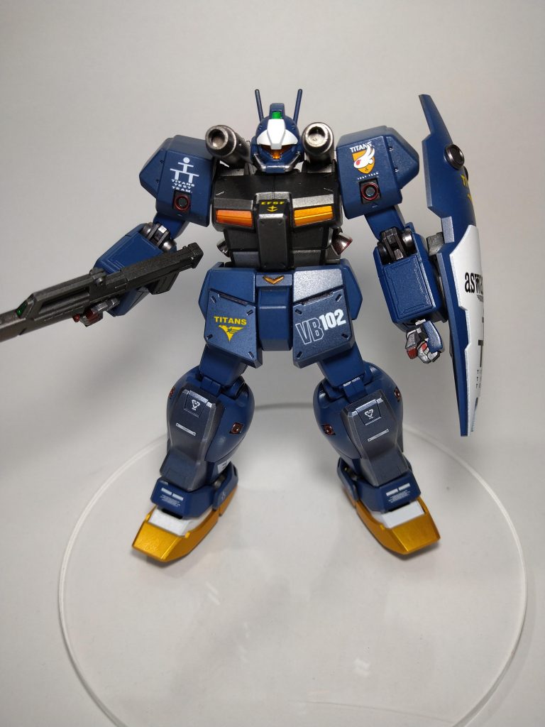 キャノンを構えて。センサー部分にシールからのレジン液も試してみました。