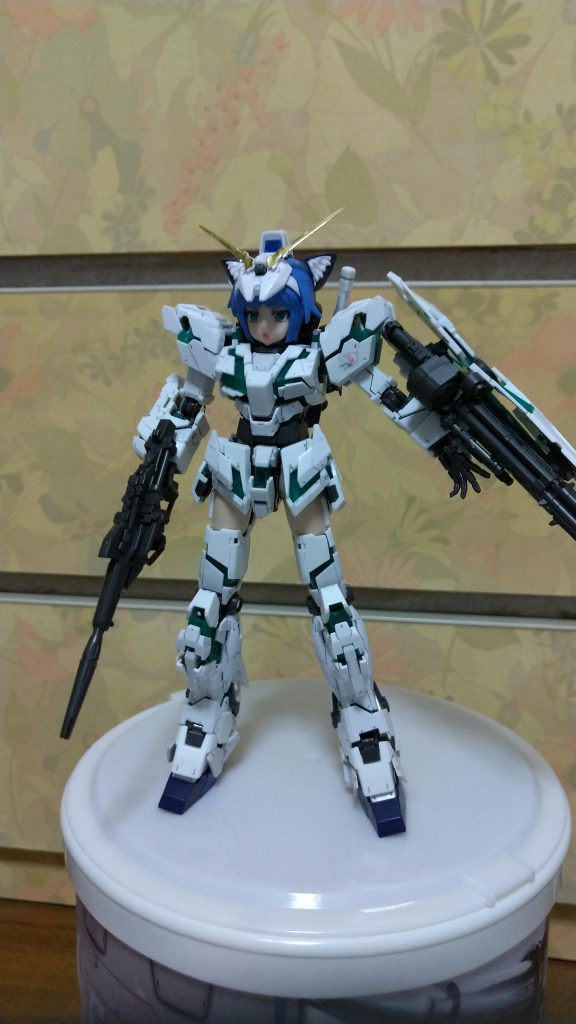 そしてデストロイモードへのメタモルフォーゼ!RGだからこそできるギミック。