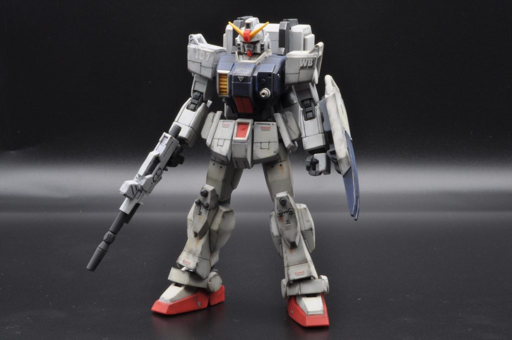 コンテナラックを背負った感じも好きだが、ちょっと前かがみじゃないと姿勢が保持できない。