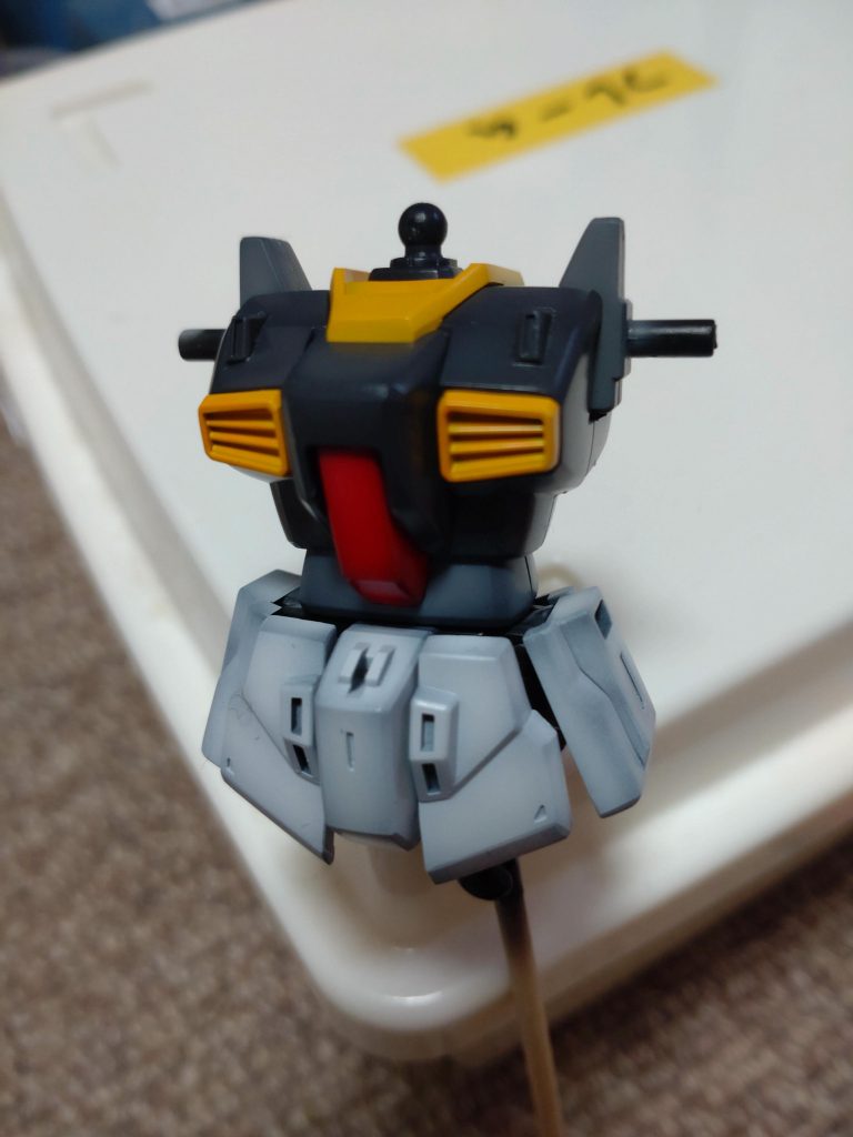 まだまだ塗装残ってるのに組んじゃう。我慢できないんです…で、キズつけたりするわけです…