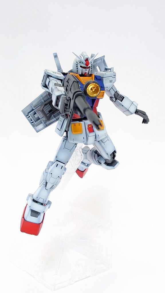 ファーストガンダムの武器とバックパックは同じ色にするのがちょっとした拘り。