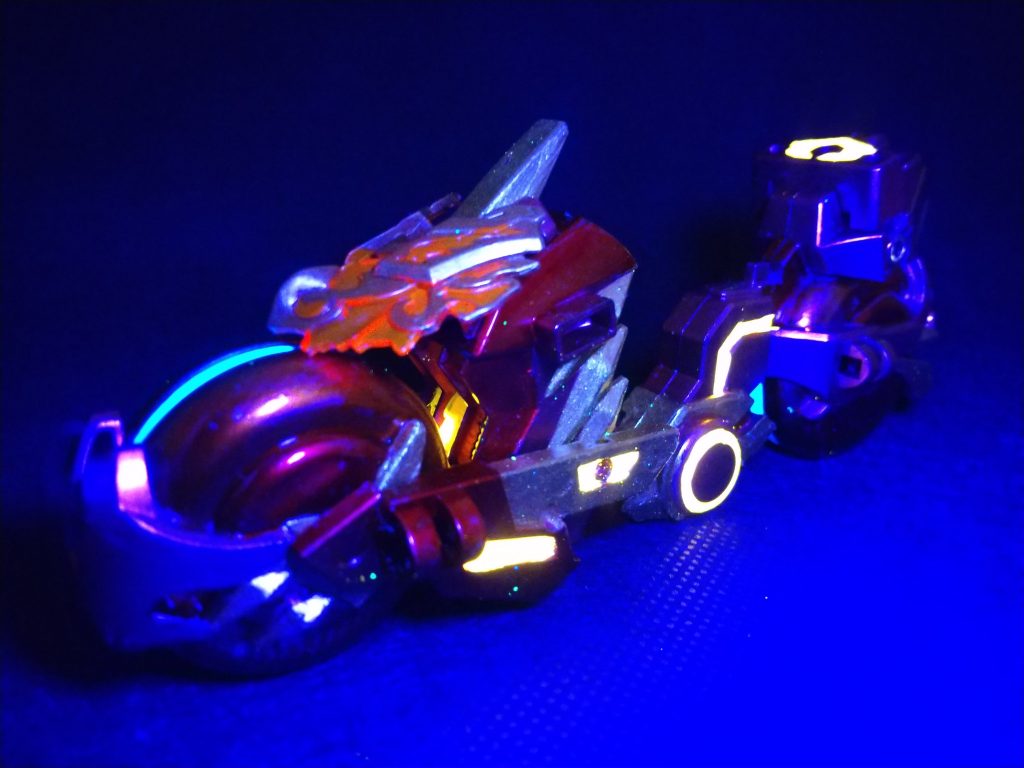 哪吒も風火輪も光ります