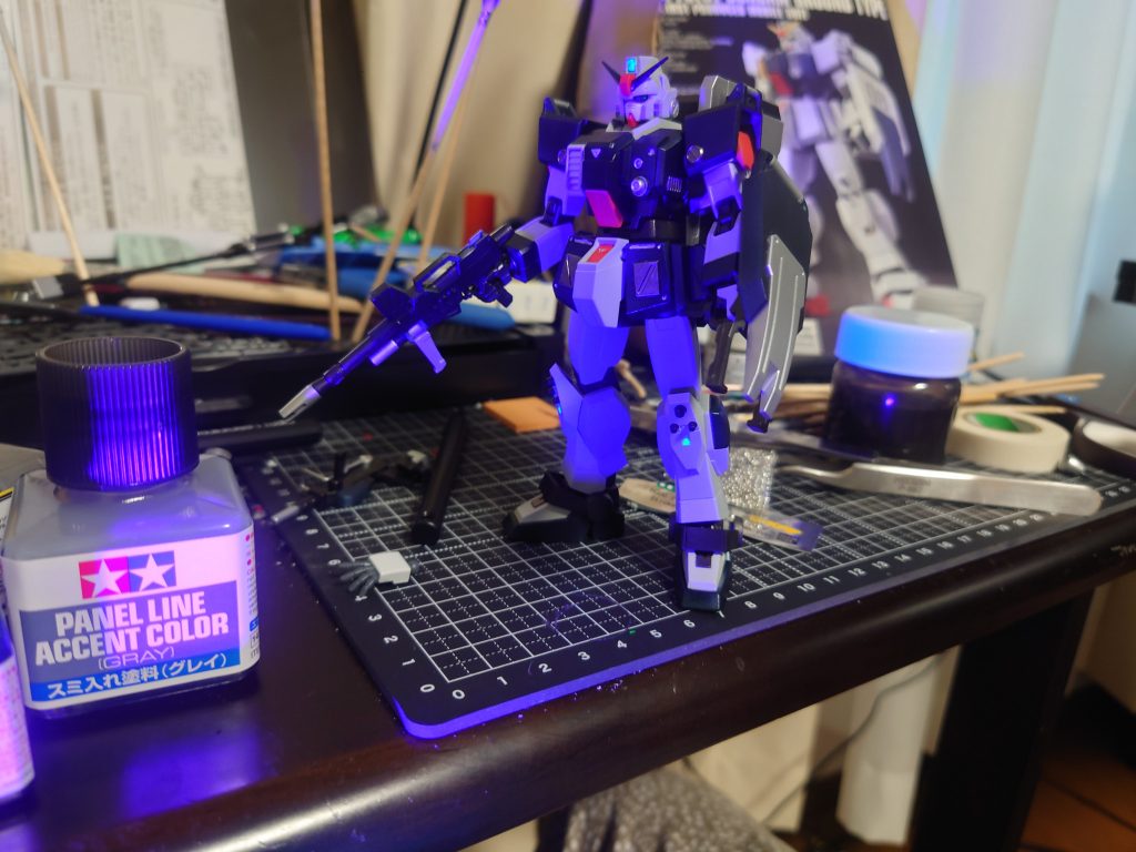 蛍光発色テスト。ブラックライトを購入したので、今後はもっとバシバシ光らせて行きたいです。