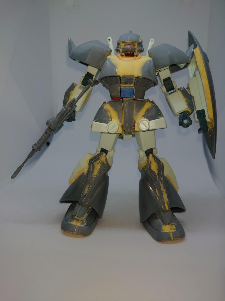 旧キットゲルググを刻んで、気楽にくっつけてます