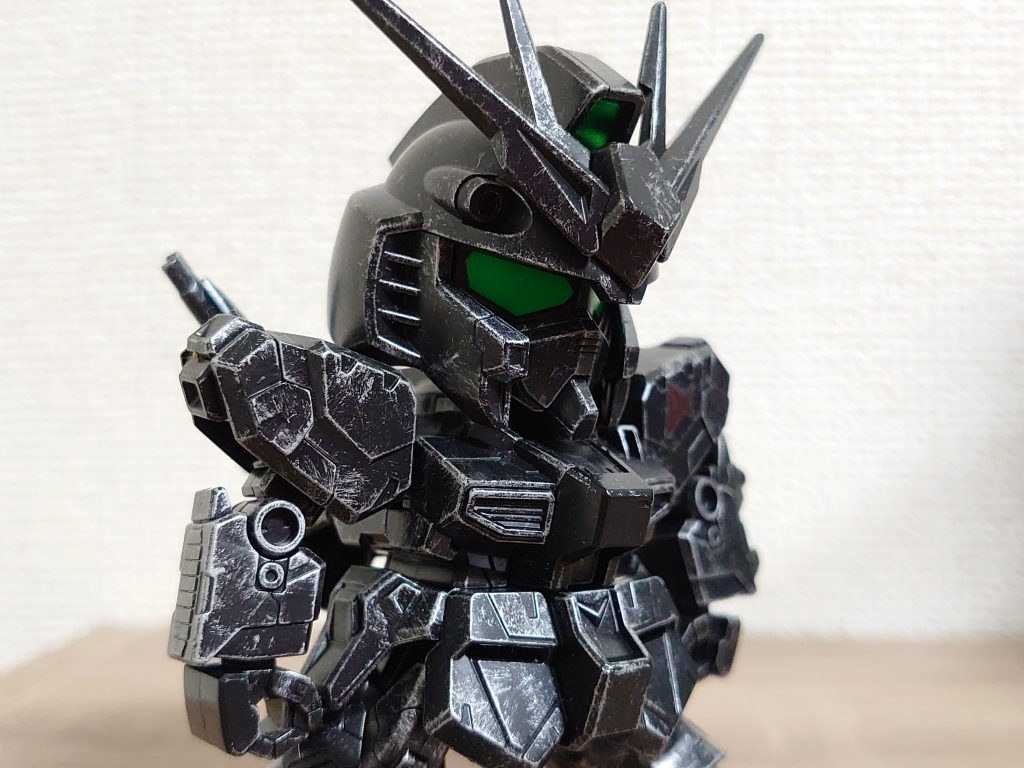 パーツを一部分解してドライブラシをしたおかげで細部もしっかりドライブラシ出来たかなぁと。