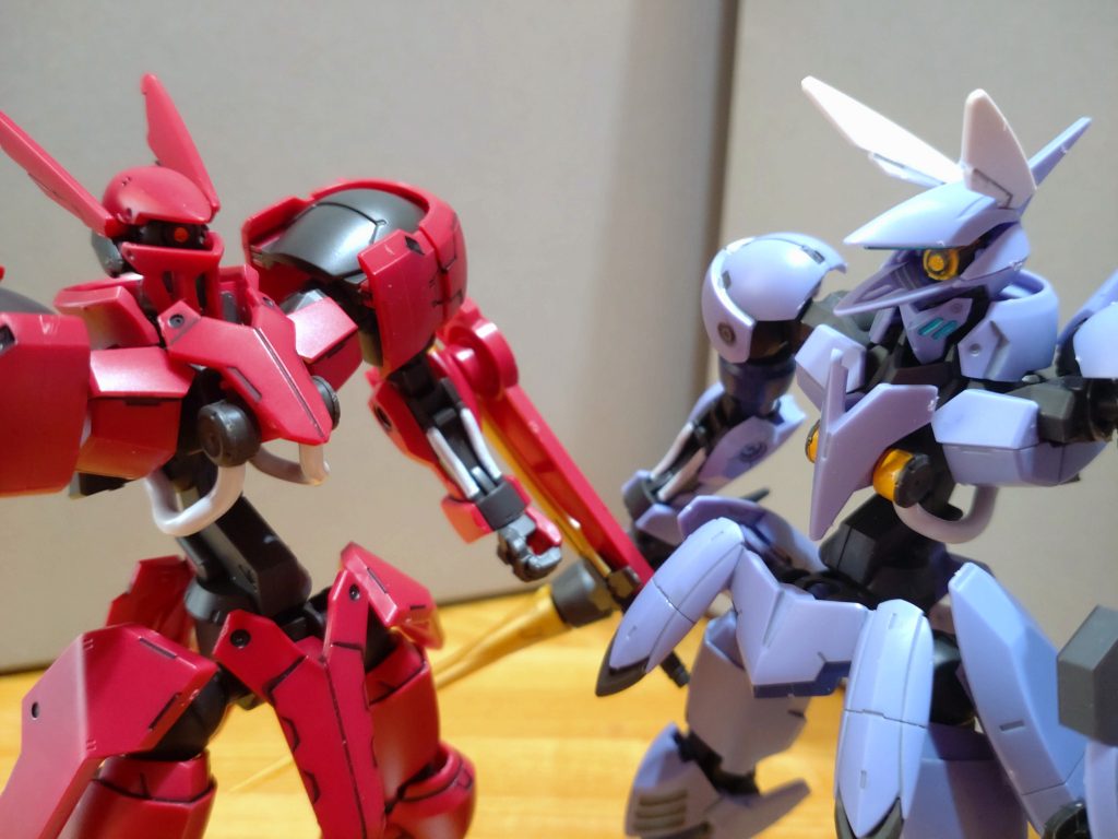 頭部展開ギミックも健在