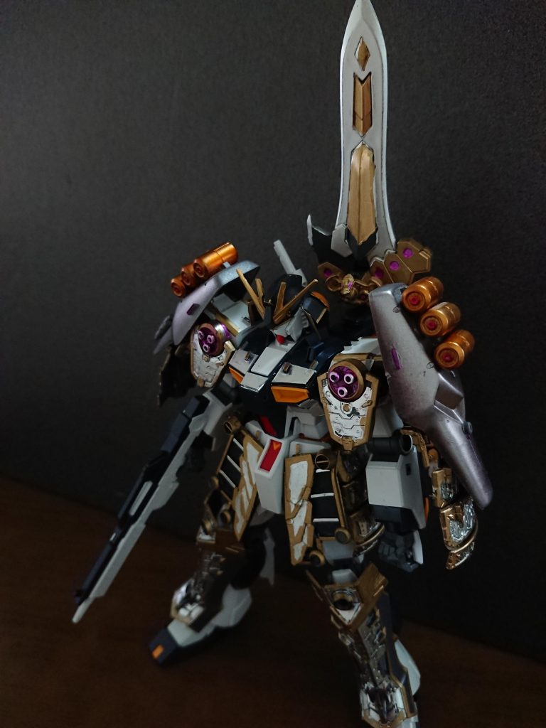 背中の槍はジャンクパーツ