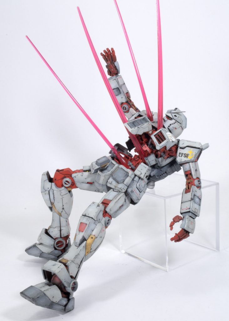 劇場版ではジャブロー本部を守るため奮戦するも、アッガイ(量産型)達にコアファイターを喰われ、再起動するもビーム弾幕に串刺し…。おぞい。いやーこのしょうもない寸劇のために劇エヴァAir見直したけど、メンタルにくるわ…アレ。キツイ。