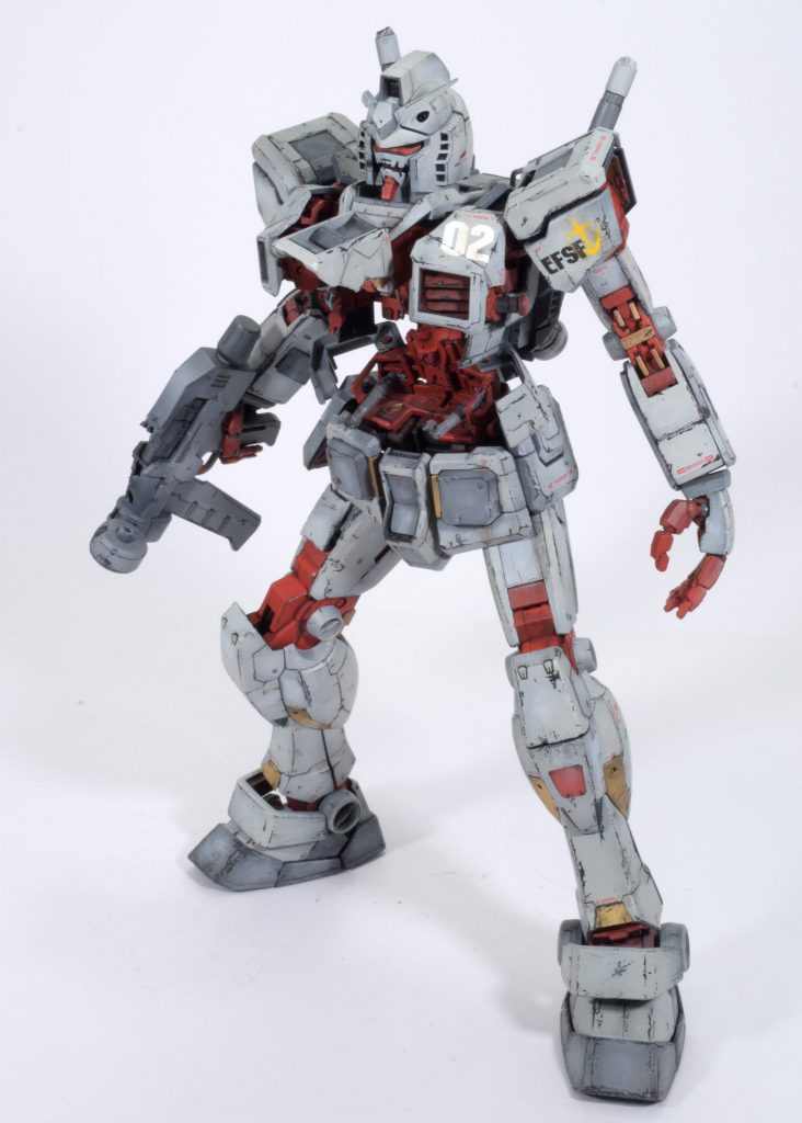 というわけで、コアファイター脱出後のガンダム作ったけど、モツ抜き状態のガンダムってなんか…グロくなっちゃった…。