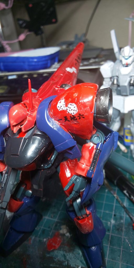 0083REBELLIONの「どうせこの世は一天地六」の台詞が気に入ったので、エンブレム化してみた。(白地のデカールシートを使用して自作デカールを作成し、貼付後余白部をタッチアップ)