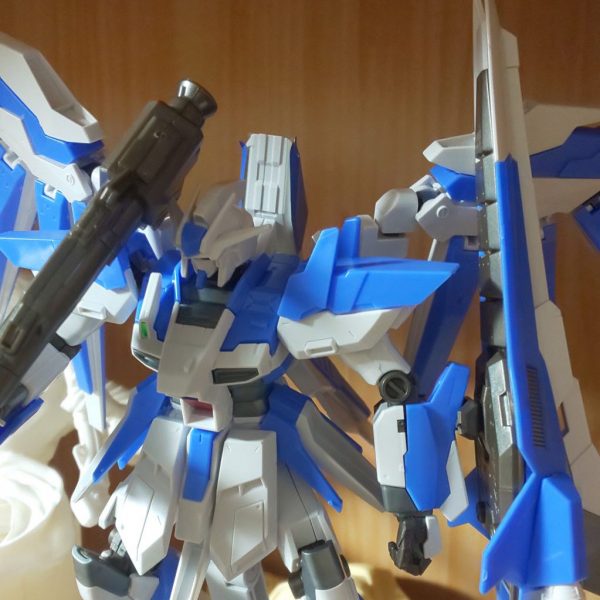 HGBF　Hi-νガンダムヴレイブ