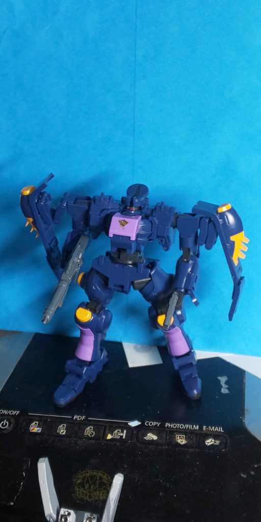 24世紀ウエポンから、GNカービンとGNピストルを装備