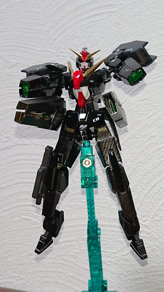 GNビームマシンガンは脚部にマウントできるようにしています