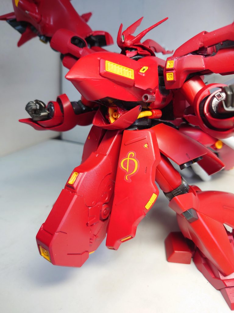 腹部メガ粒子砲は設定通り展開、バルカンも大口径にしました。