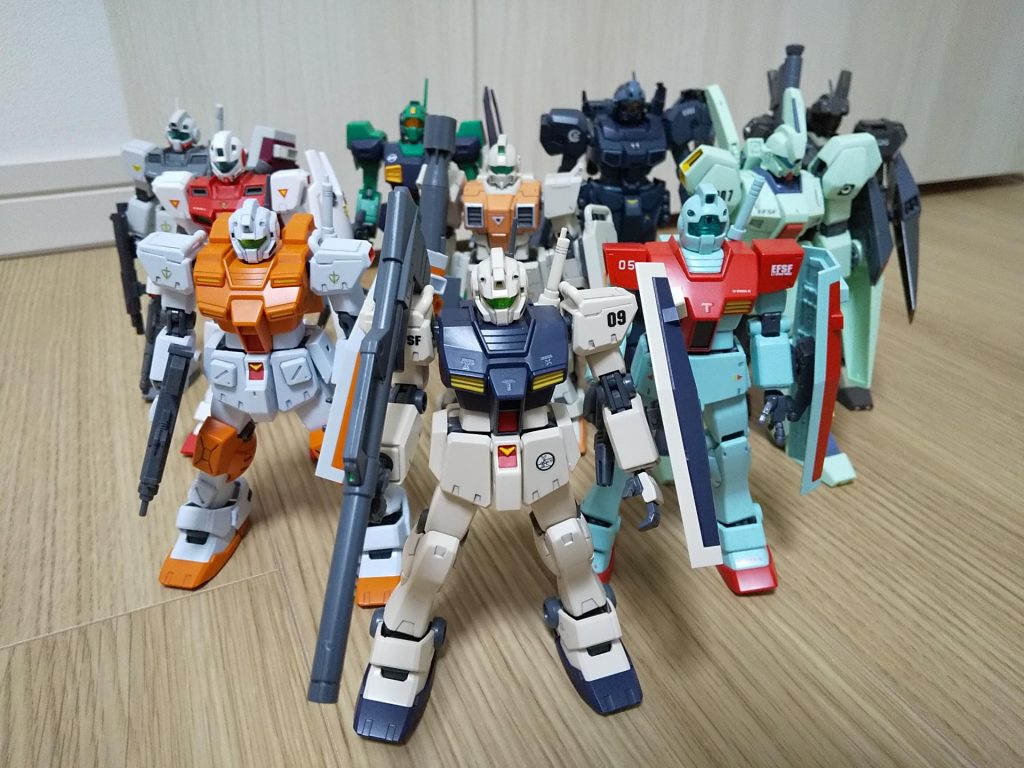 今まで作ってきたジム系。0083のジムは武骨な感じがしてカッコいいですね。あまり弱そうに見えないのが難点ですかね。