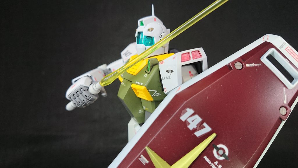 細部の塗り分けは田宮のエナメル塗料ではみ出しを修正しています。