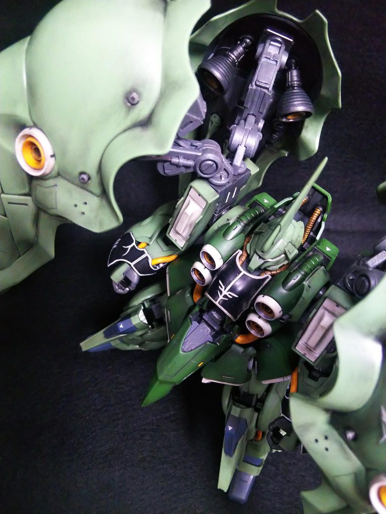 頭の後ろにもパイプ追加……パイプ好きな私(笑)