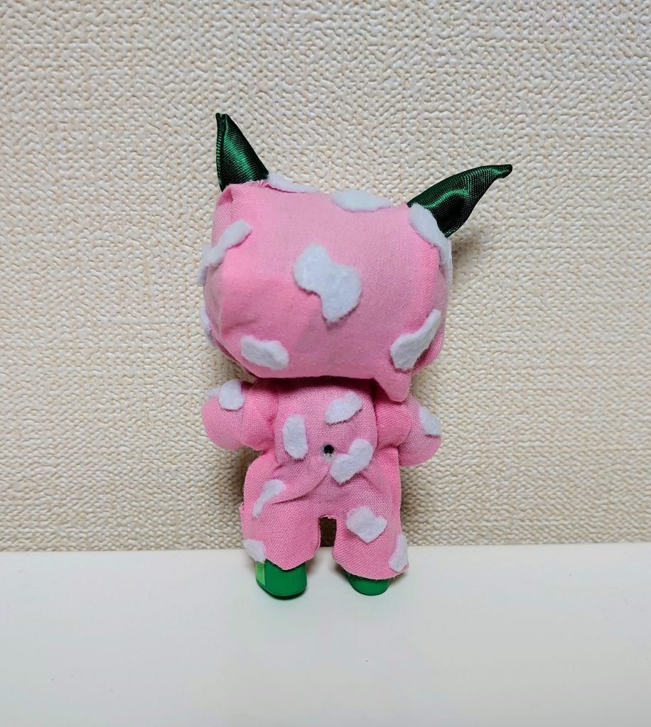 オプチスキー本体(後ろ)台座なしでは自立しないため、スタンド穴はしっかり開けてあります。