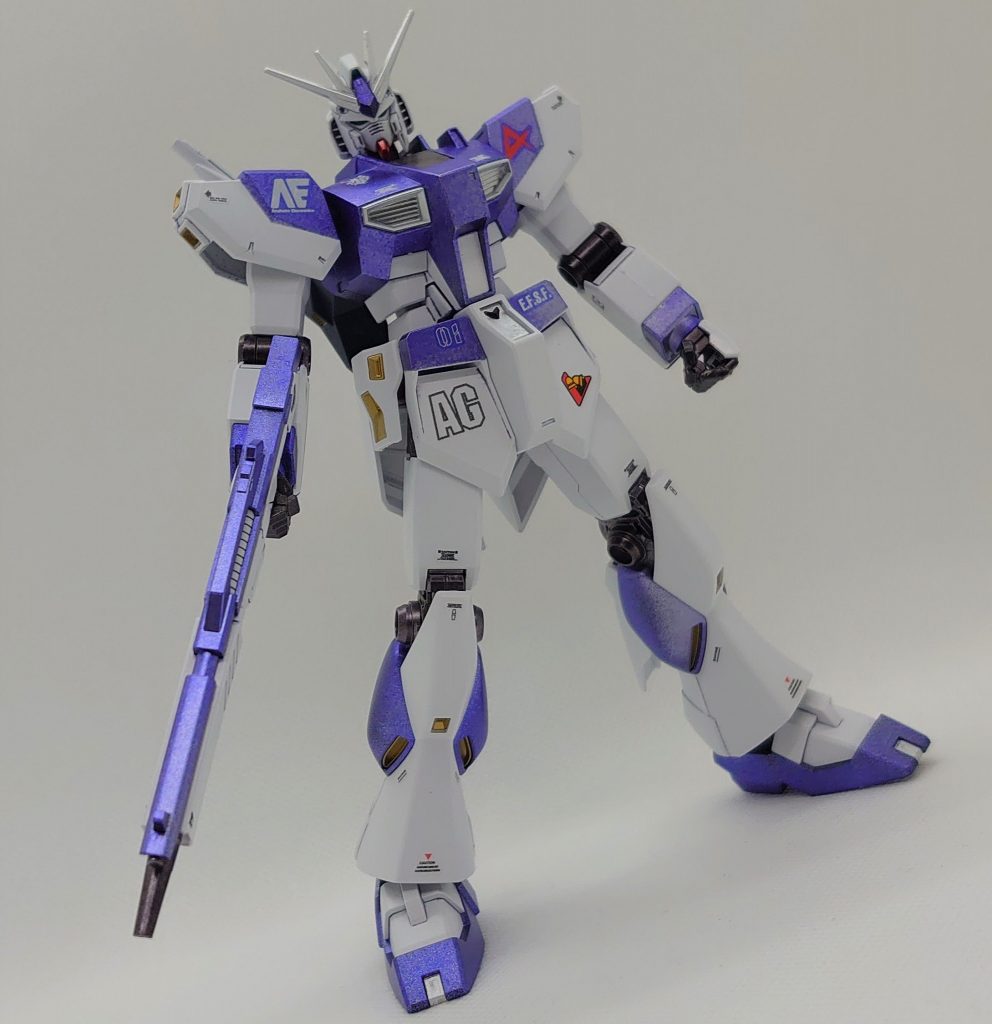 EG RX-93 νガンダム 『Hi-νオマージュ』–2枚目/制作者：早摘みレモン