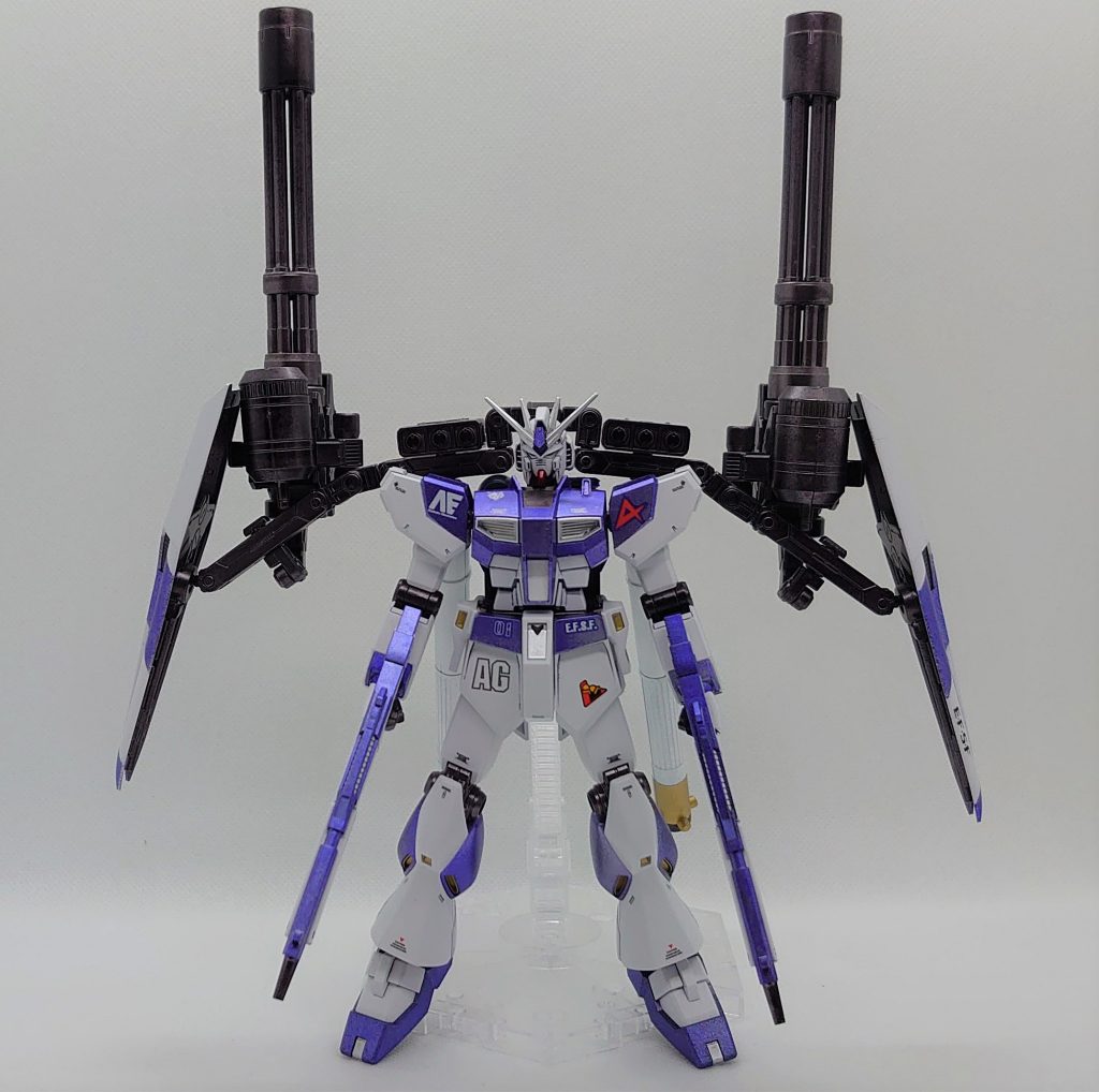 『シグーディープアームズ』のようでもありますし、『サンダーボルト版FAガンダム』の要素も感じれるのかなと思っています。