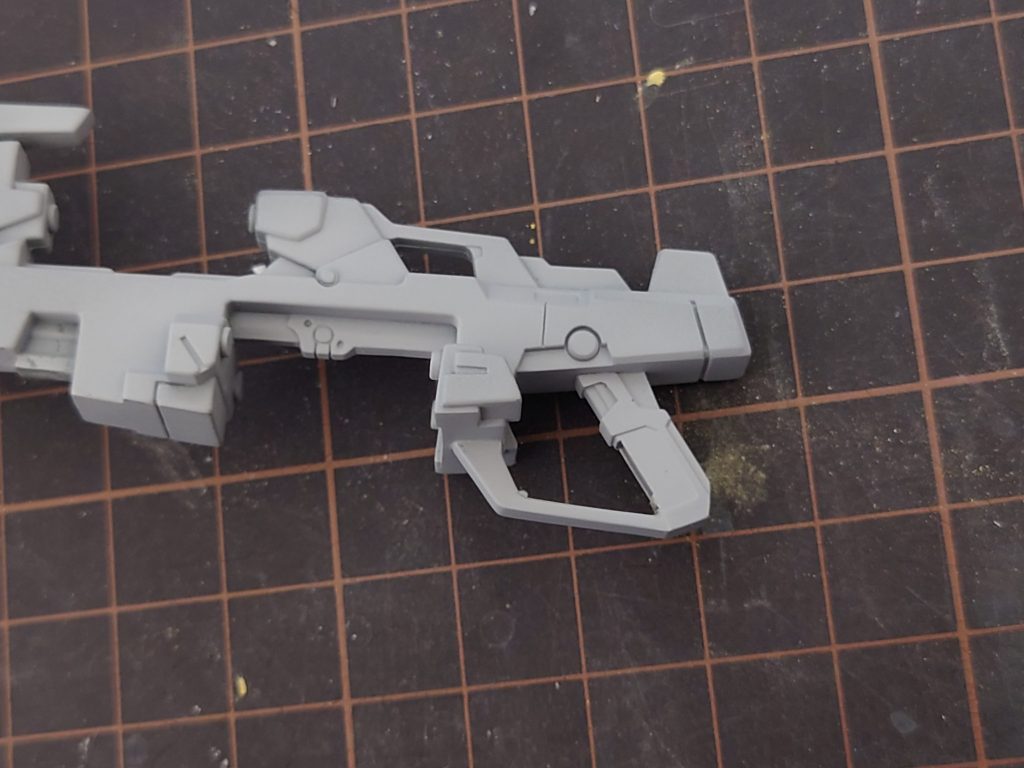 握らせる都合上角度つけて下の繋がる所も微調整ここがちょっと大変でした