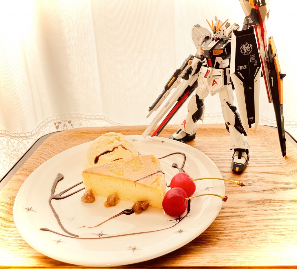 特に意味はないですが、自作スイーツと共に。カラーレシピ紺色:スーパーディープブルー(F)黄色:橙黄色(G)白色:Exホワイト(G) 赤色:フォーミュラレッド(G)F…フィニッシャーズG…ガイアノーツ