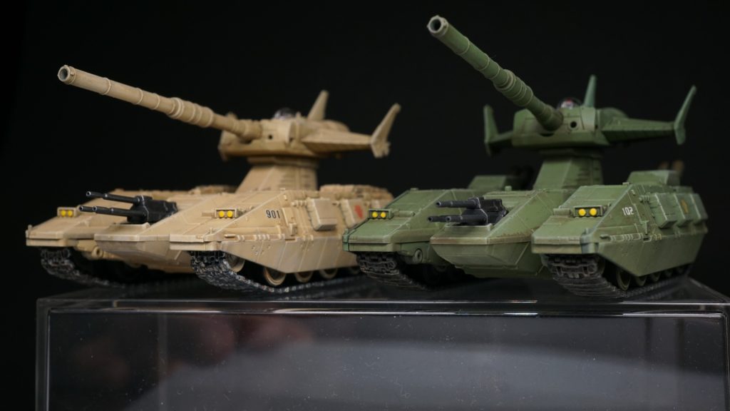 キャタピラもウェザリングペイントとタミヤのウェザリングマスターで汚しを入れています。戦車モデルは初めて塗装したのですが、それっぽく出来て良かったと思います。