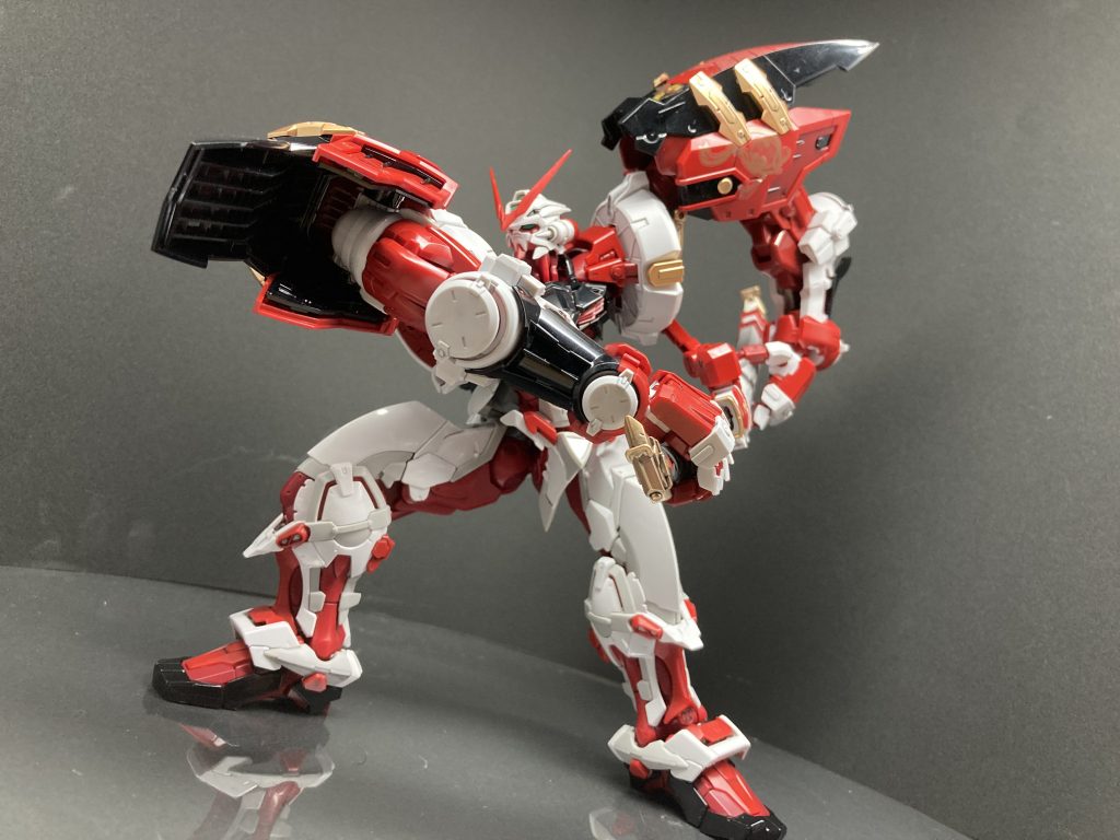 パワードレッド–2枚目/制作者：でっきぃ