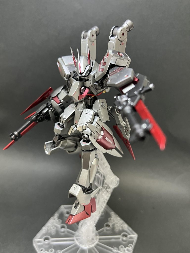 アクションポーズ。