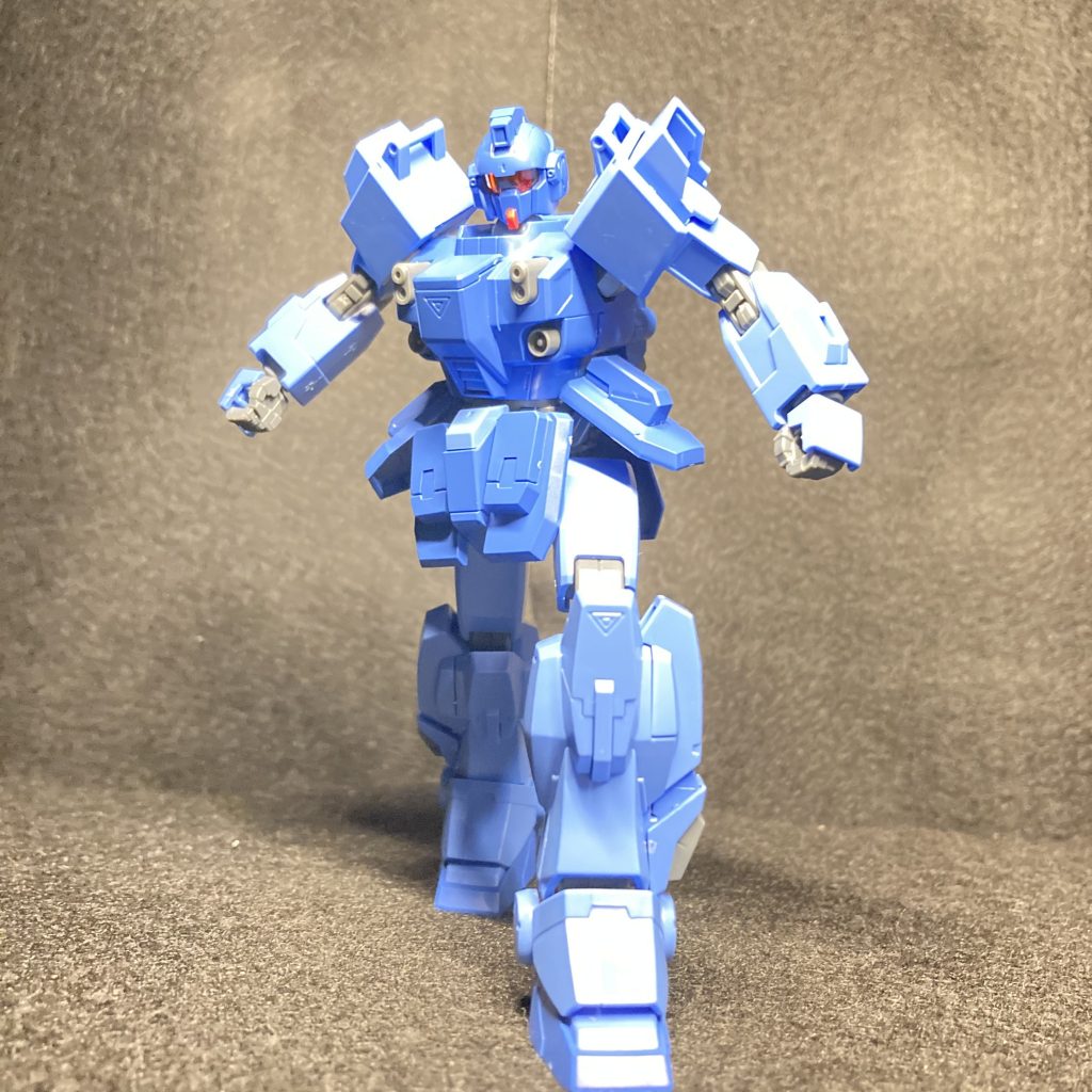 今回も撮影下手ですどしっと構えられるのも陸戦型ガンダムを継ぐものだからこそ！！