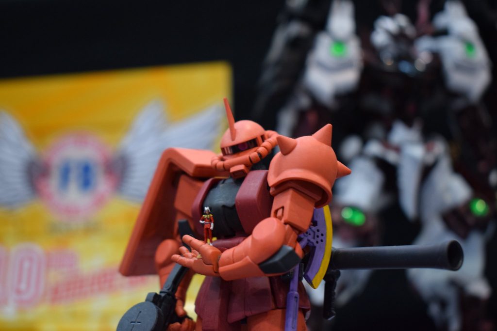 1/144シャア・アズナブル–4枚目/制作者：でっきぃ