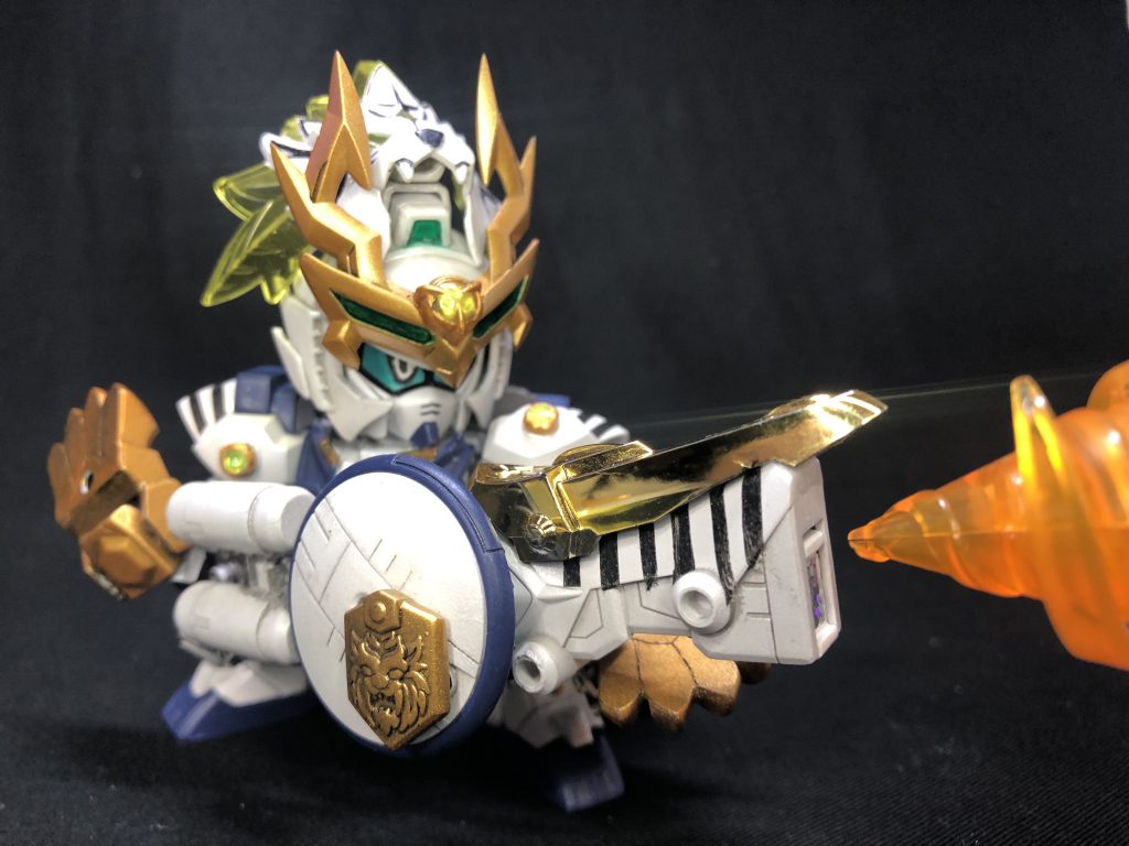 大目牙虎雷斧・砲撃形態大目牙虎雷斧を中心に武器を一纏めにした形態。そのままでも強力な砲撃を放つことは可能だが、実は蚩尤を封印するために重要な形態となる。封印の際は四人の連携が必要不可欠なようだが、詳細は現時点では不明。