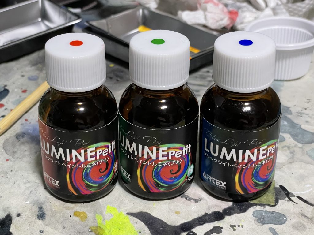 なお、蛍光塗料でフェイズシフトを再現するアイデアは、Twitter でフォローさせていただいているドクロージさんを真似させていただいたものになります🙇♂️https://twitter.com/dokuro_ojisan/status/1394405003591229441?s=21&t=Thh4z2Y7t9Tif9MLxW-G3A