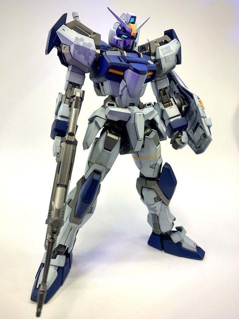 中の人ですこのままでもスリムでカッコ良かったので追加装甲を着せるのも少し躊躇ってしまいました