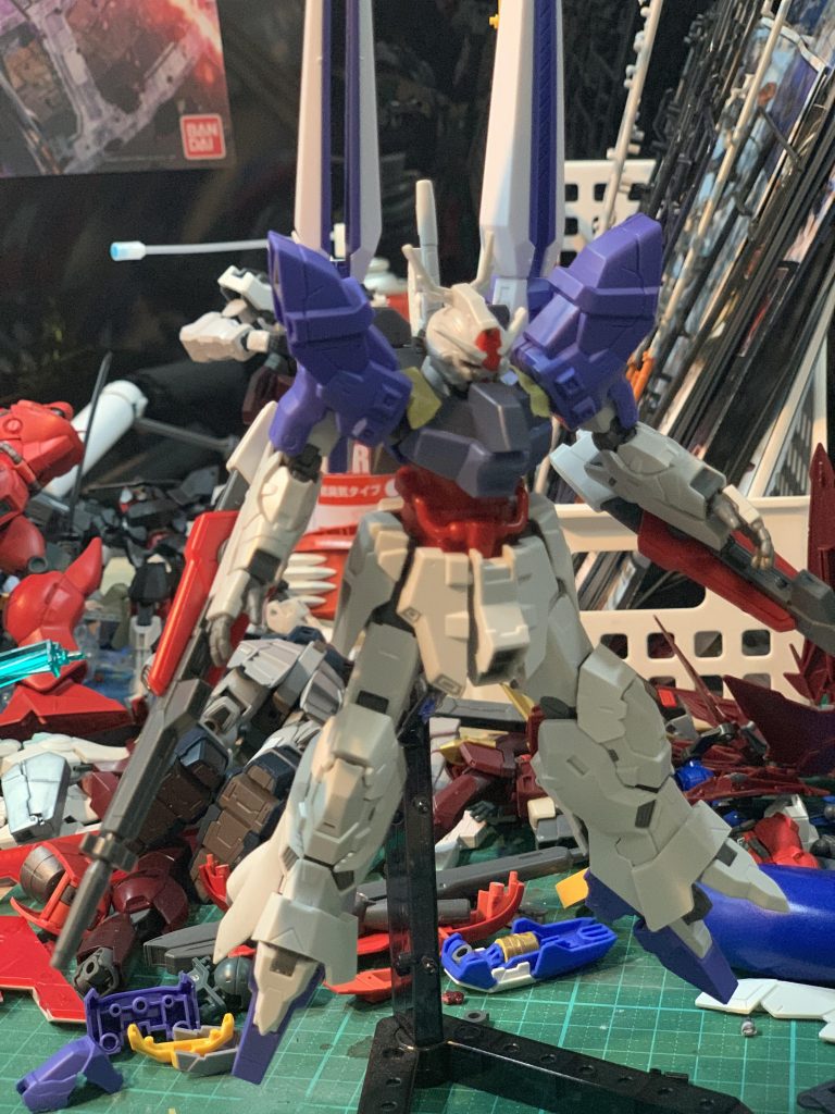 初期案ですまだかなりムーンガンダム残ってます(笑)