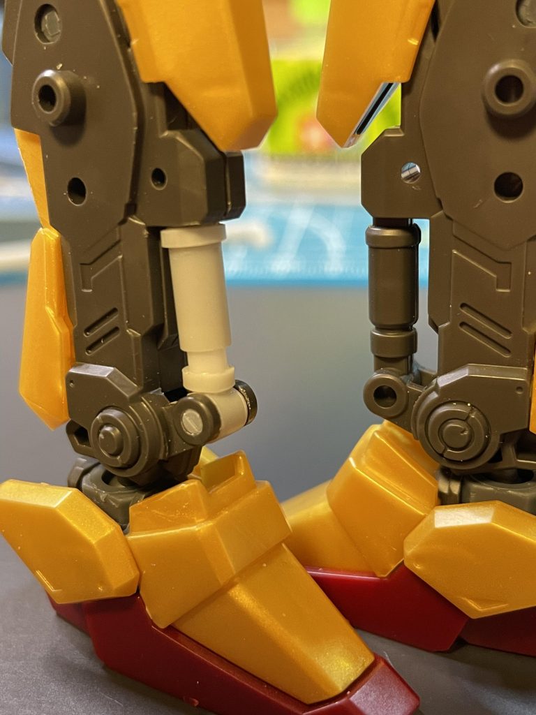 脛部シリンダー改修工事中