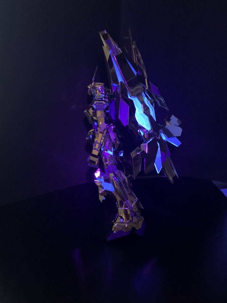 MGフェネクス–4枚目/制作者：kuronekoCharlie