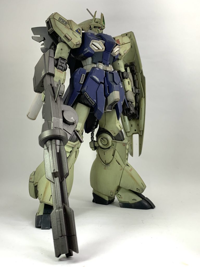 ビームガトリングバズーカは1/100でちょうど良いサイズだと思います。