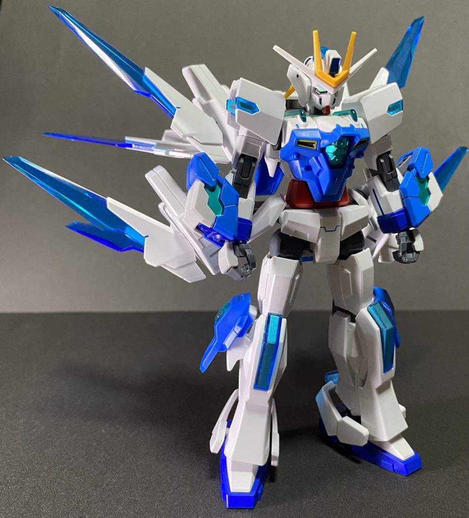 クリアパーツが2色の為本機はオッドアイとなっています