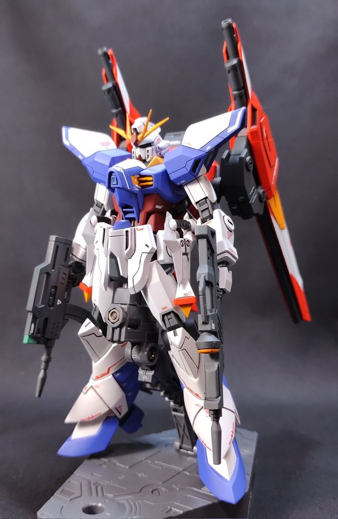 3Dプリンタ貰ったので何か作りたいと思って真っ先に思いついたのがイータでした、本体作らなくて良いので()ドレッドノートよりよっぽど活躍してるのですが立体化に恵まれない悲しい機体です3Dプリントパーツ初めて使ったので強度とかよく分からんくて色々な部分省略してます